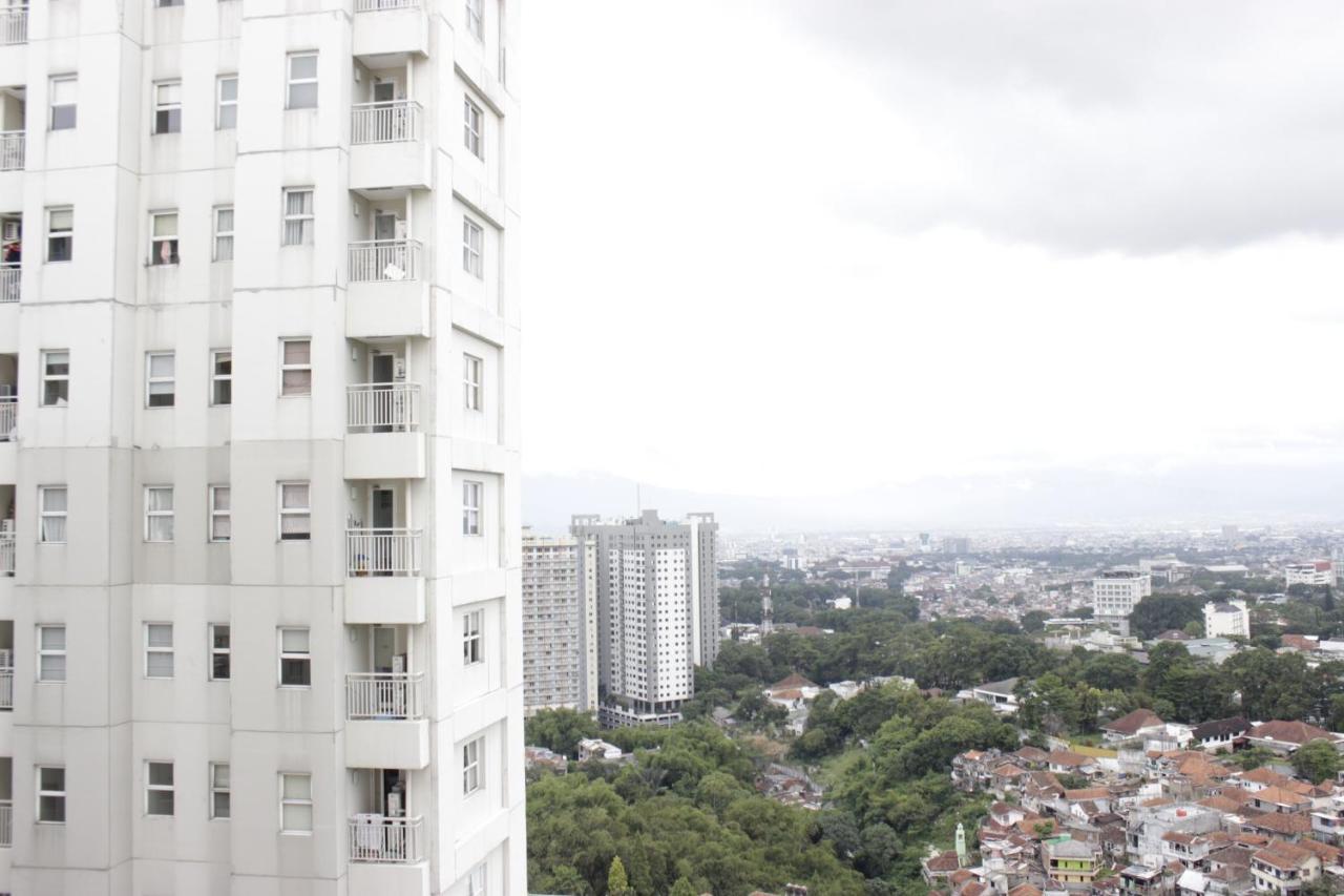 Fabolous Thematic 2br At Parahyangan Near Unpar By Travelio Apartemen Bandung